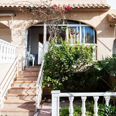 Cosy Sea View Bungalow, La Mata